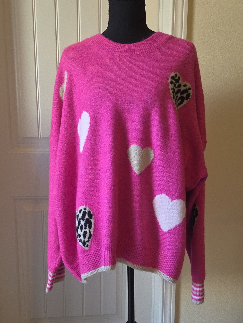 CeCe Leopard Sweetheart Long Sleeve Crewneck Oversized Sweater, XL, NWOT